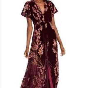 4SI3NNA M Velvet Floral Maxi with Slit